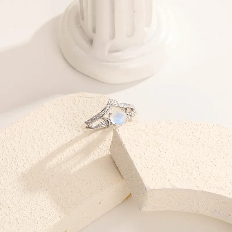 Retro Triple Moon Gemstone Ring