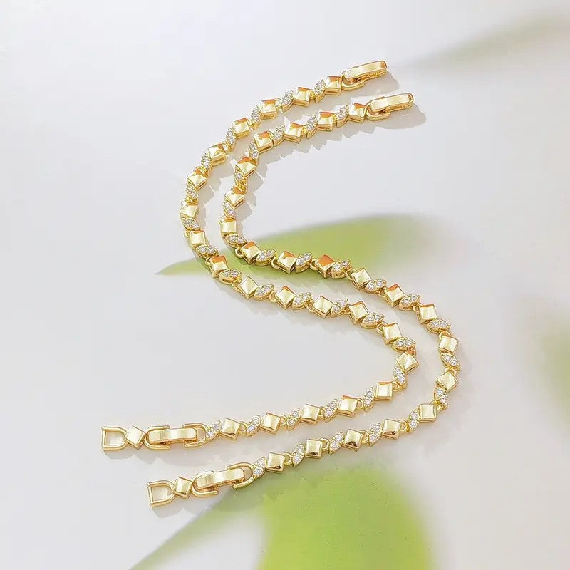 Dainty Pave Square Link Bracelet