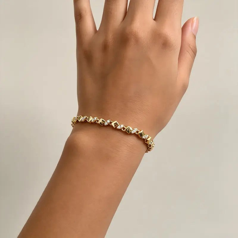 Dainty Pave Square Link Bracelet