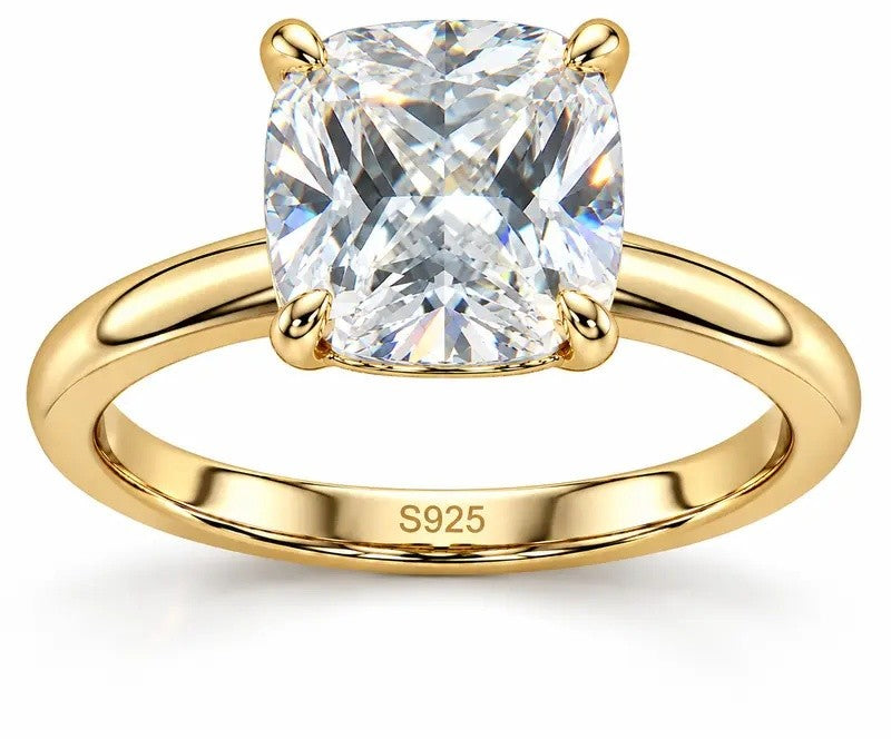 Elegant Cushion Cut Zircon Ring