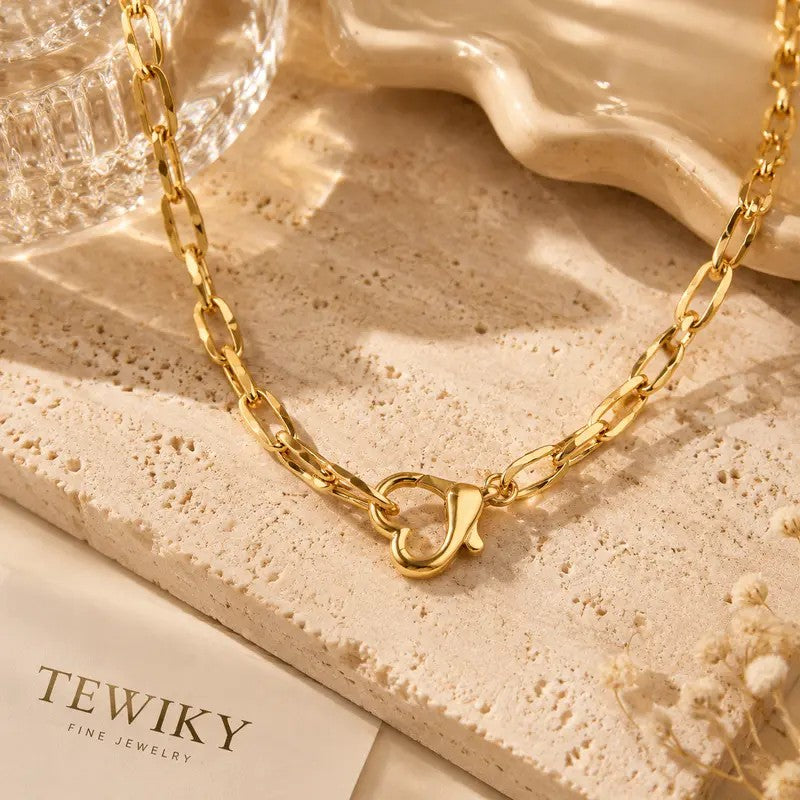 Elegant Faceted Link Necklace
