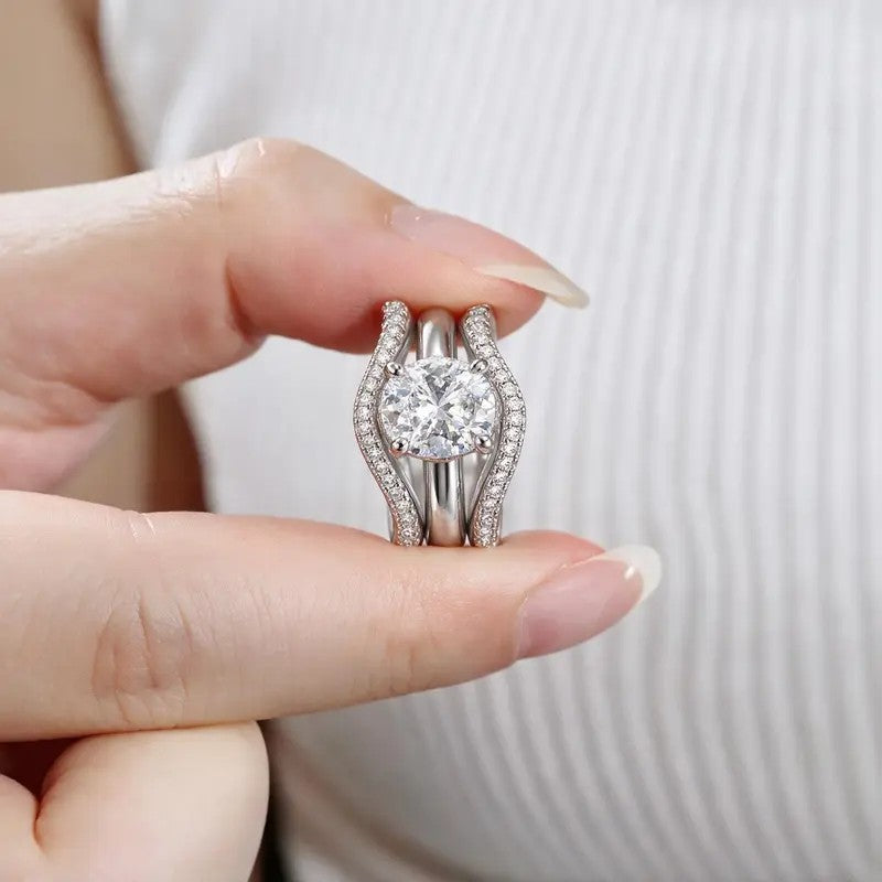 Elegant Oval Zircon Ring Set