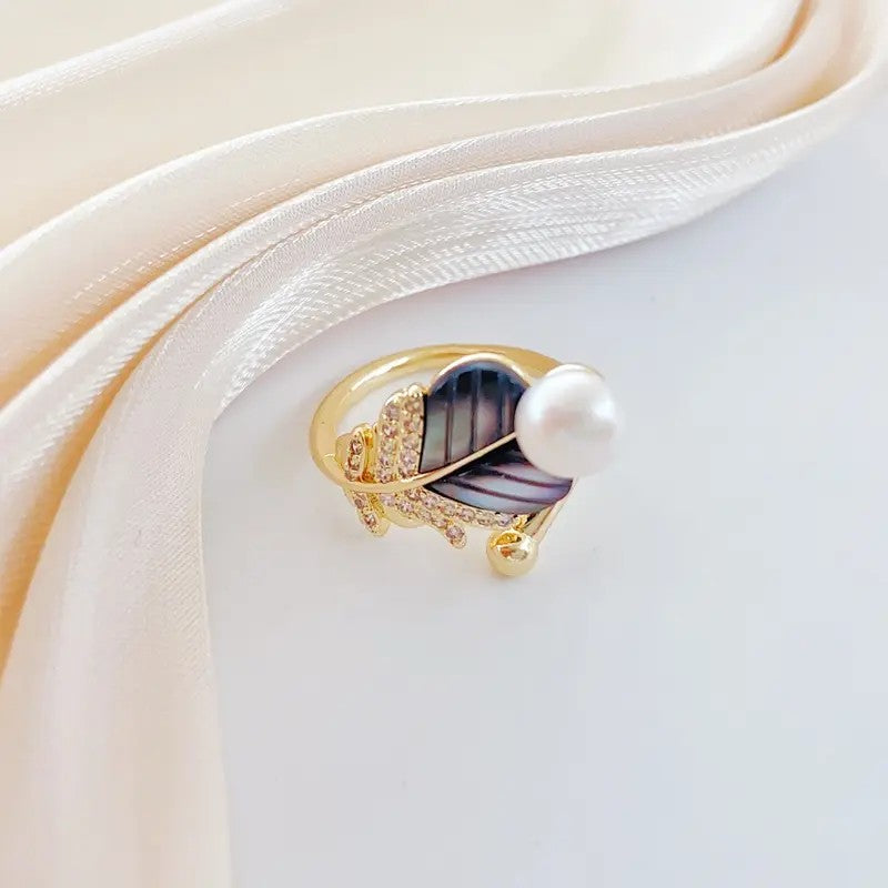 Luxe Pearl Inlay Statement Ring