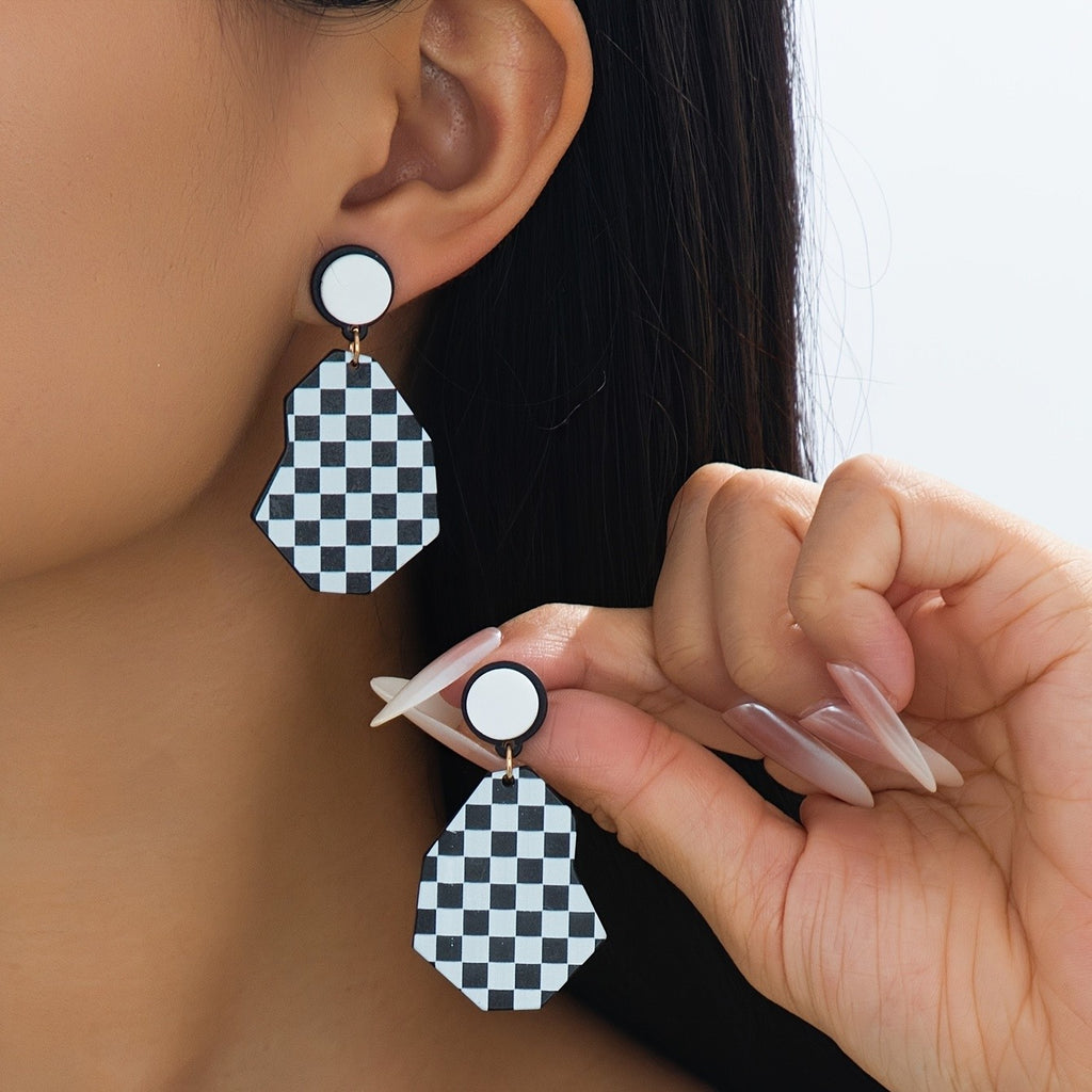 Graphic Swirl Drop Earrings