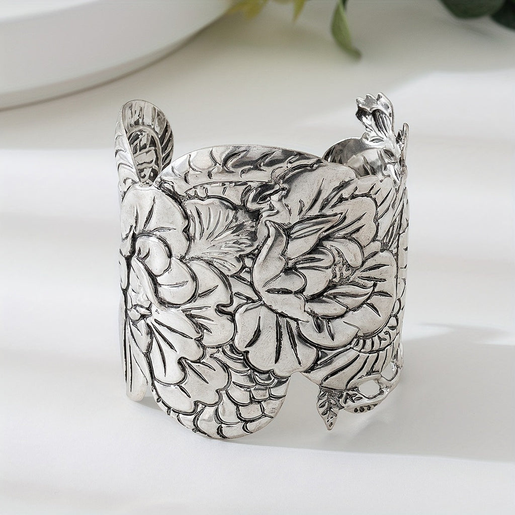 Elegant Floral Snake Cuff Bracelet