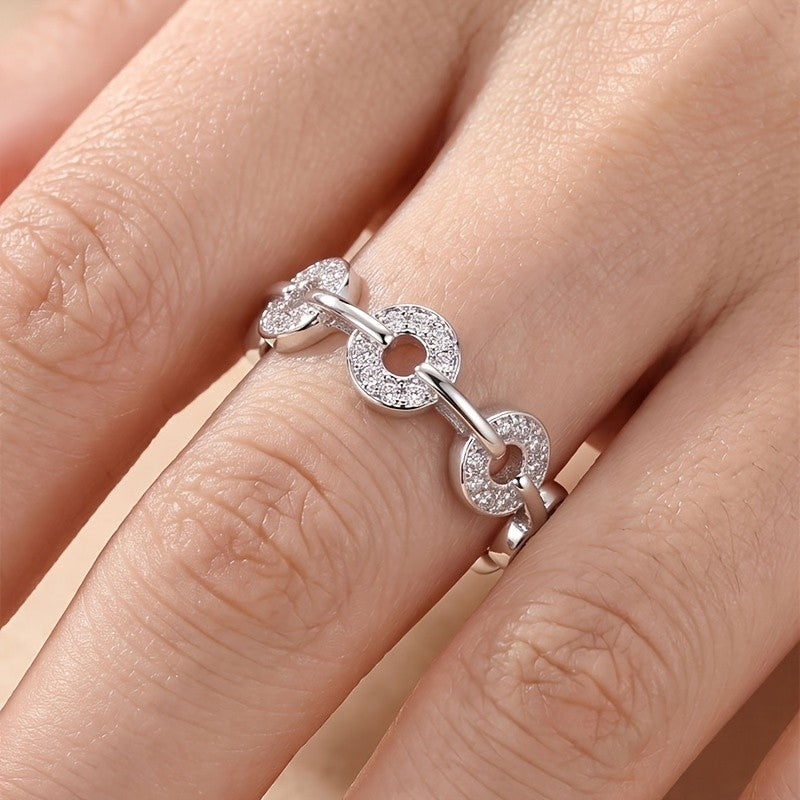 Elegant Pave Link Ring