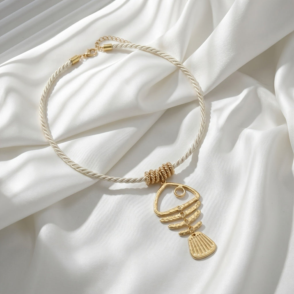 Elegant Fishbone Rope Necklace