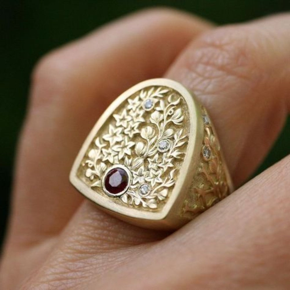 Elegant Floral Shield Ring