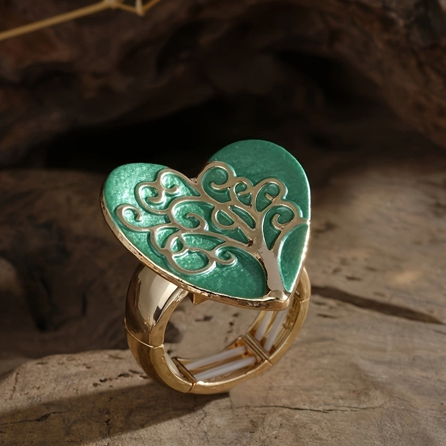 Elegant Filigree Heart Statement Ring