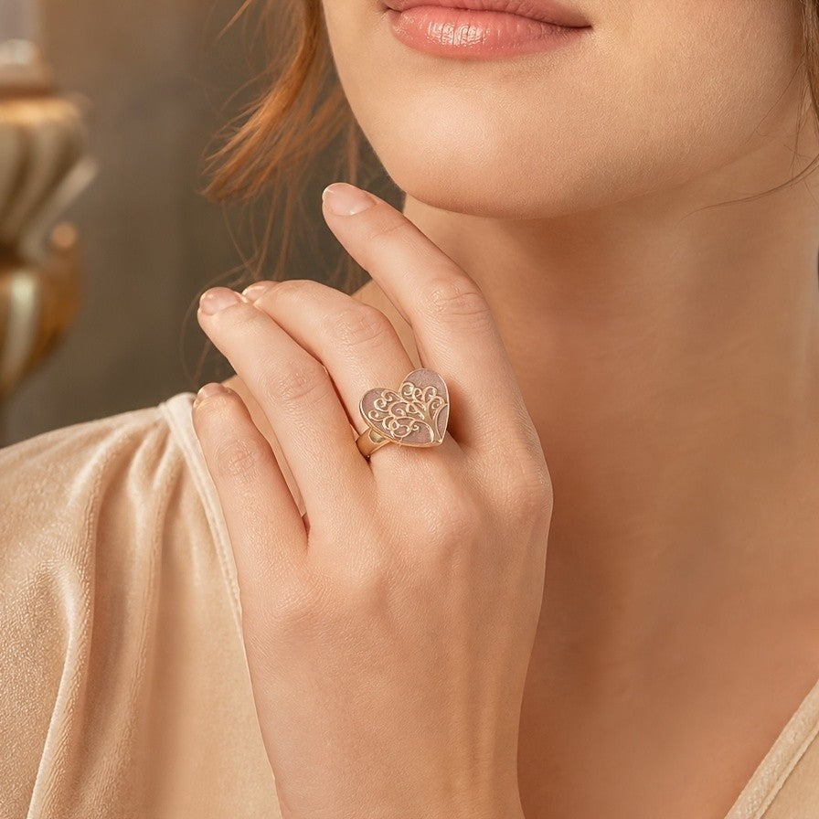 Elegant Filigree Heart Statement Ring