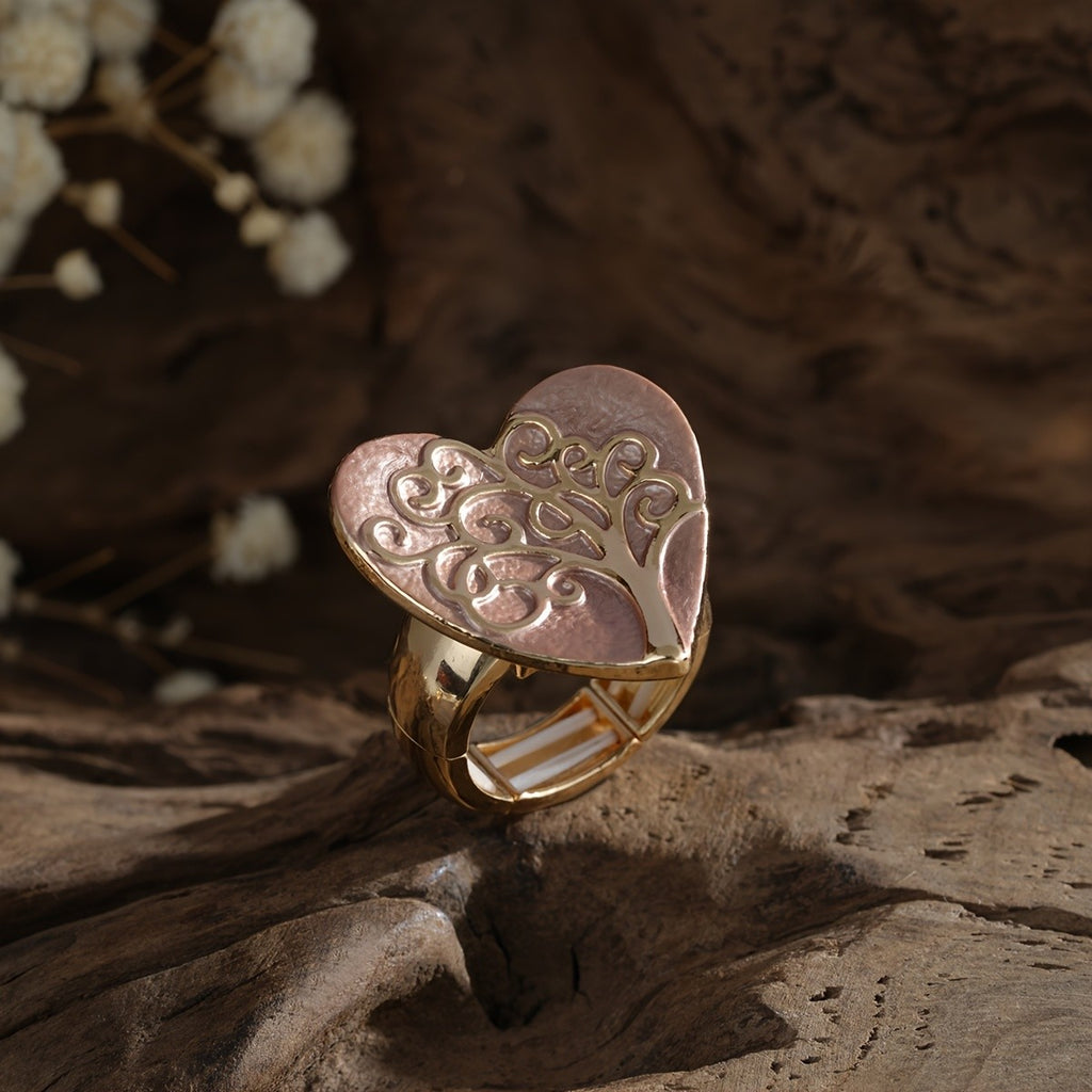 Elegant Filigree Heart Statement Ring