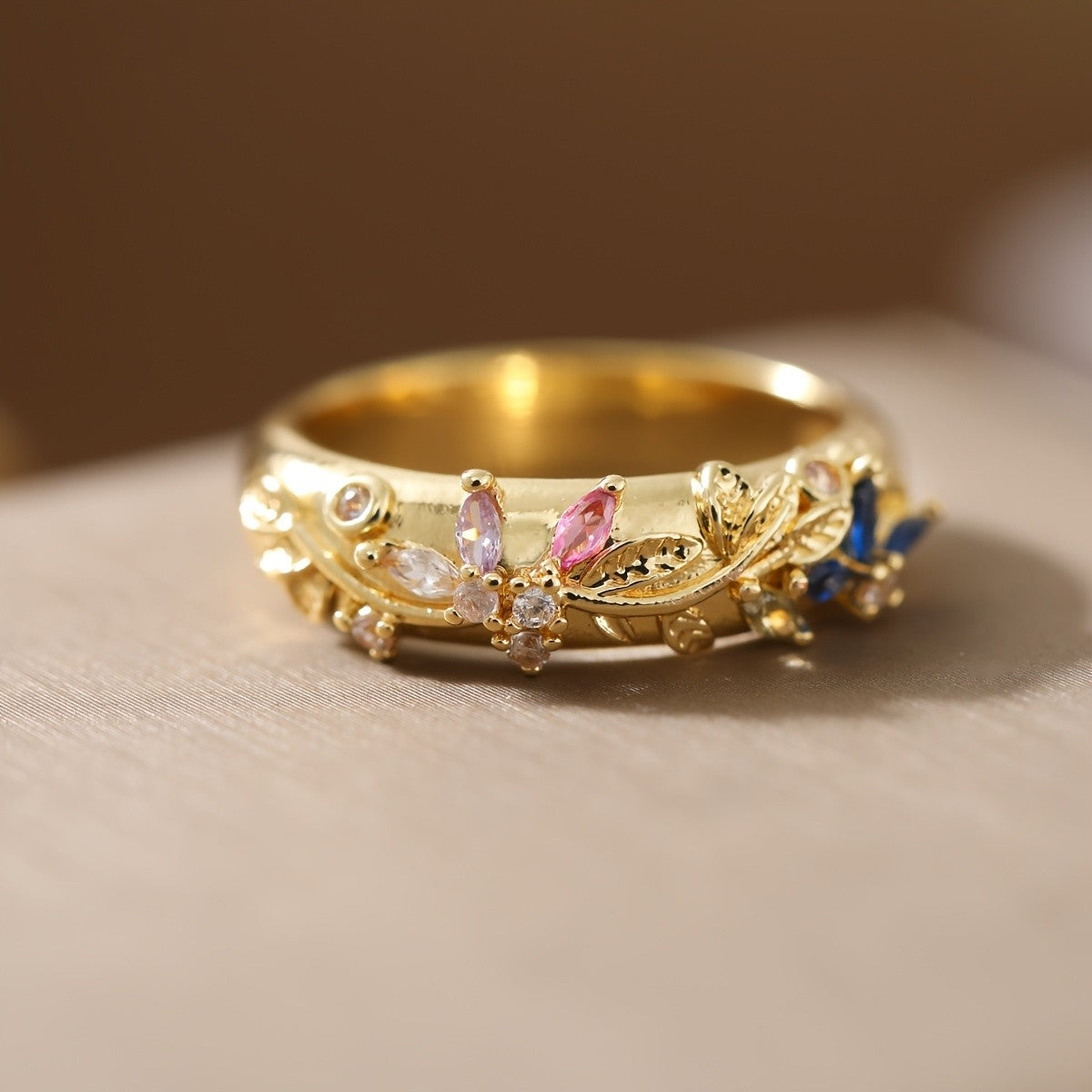 Elegant Floral Leaf Gemstone Ring