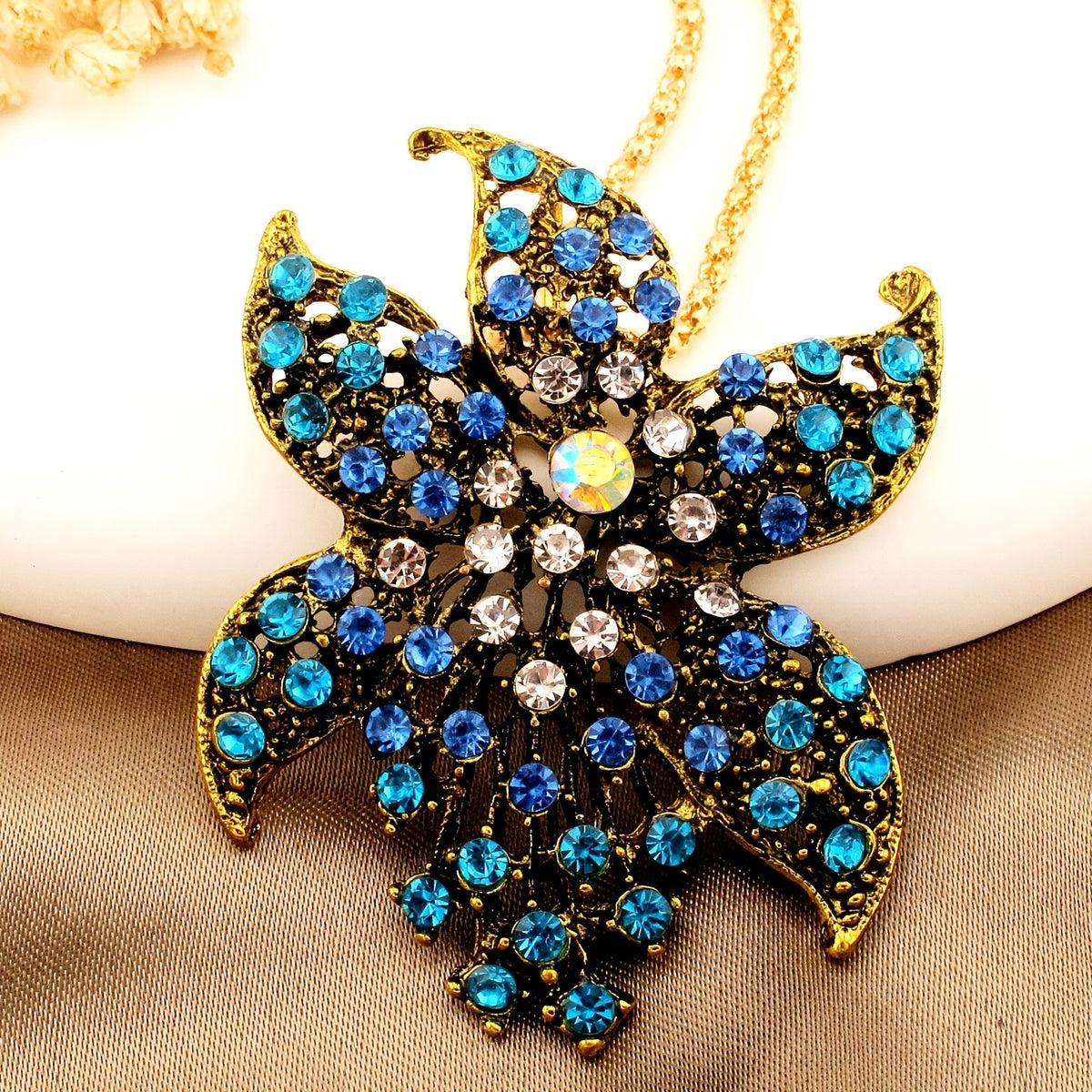 Elegant Floral Gemstone Necklace